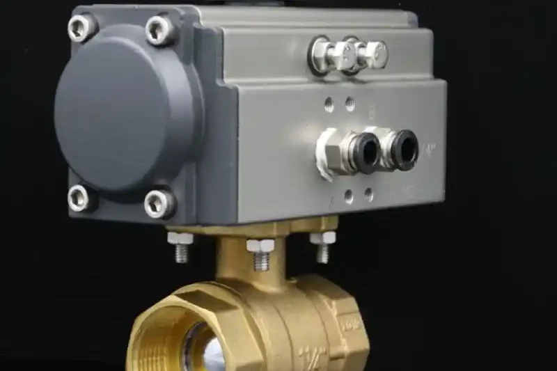 How Does a Pneumatic Brass Ball Valve Work?