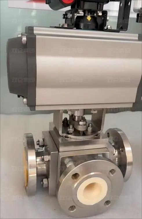 Pneumatic 3 Way Ball Valve 3-Port Structure Explosion-Proof For Process Switching
